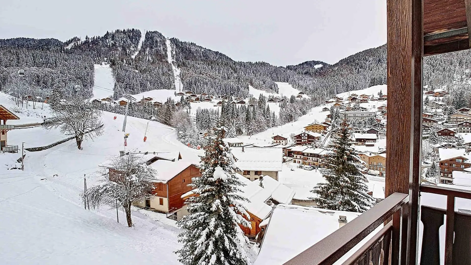 La Clusaz: Apt Pour 8 Pers, 2 Chambres, Parking, Wifi, Animaux - Fr-1-818-26 Lägenhet